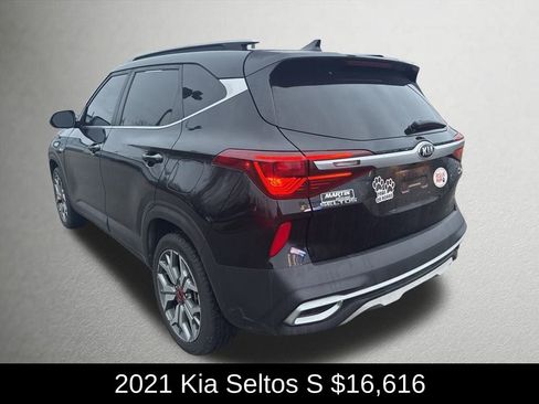 Used 2021 Kia Seltos S image 5