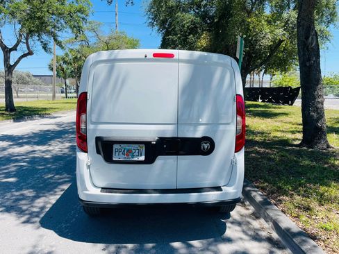 Used 2022 RAM ProMaster City Tradesman FWD image 3