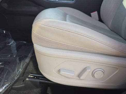 Used 2025 Kia Sorento S w/ Panoramic Sunroof Package FWD image 27