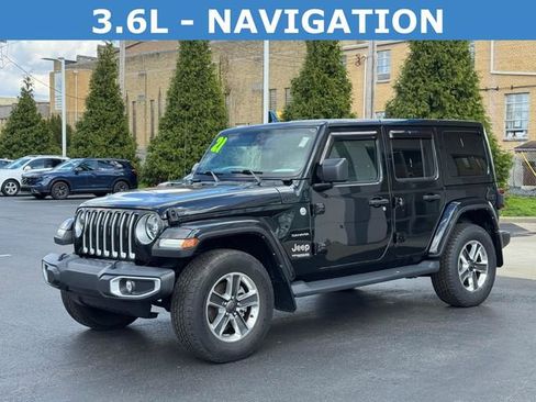 Used 2021 Jeep Wrangler Unlimited Sahara AWD/4WD image 7
