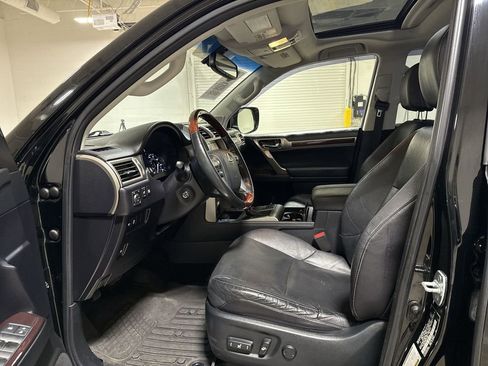 Used 2014 Lexus GX 460 w/ Premium Package image 21