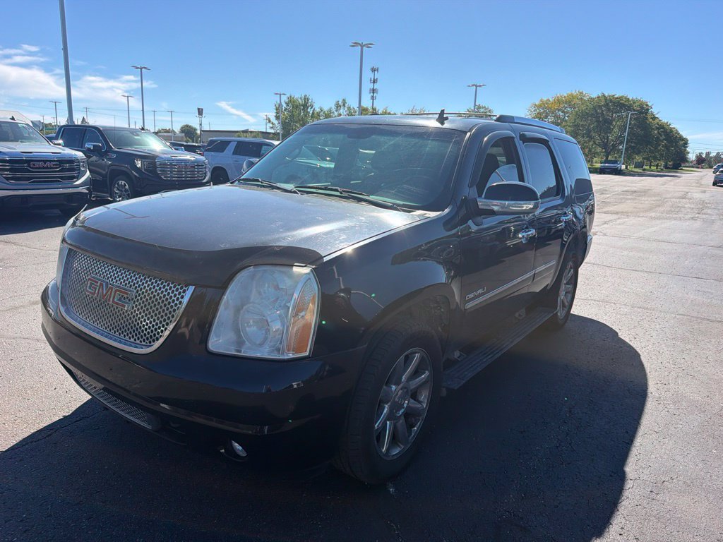 Used 2010 GMC Yukon Denali AWD/4WD image 4