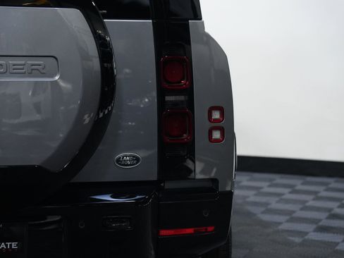 Used 2023 Land Rover Defender 130 X-Dynamic SE AWD/4WD image 16