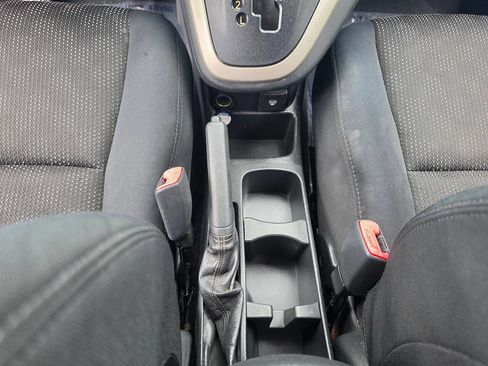 Used 2009 Pontiac Vibe w/ Preferred Package image 41