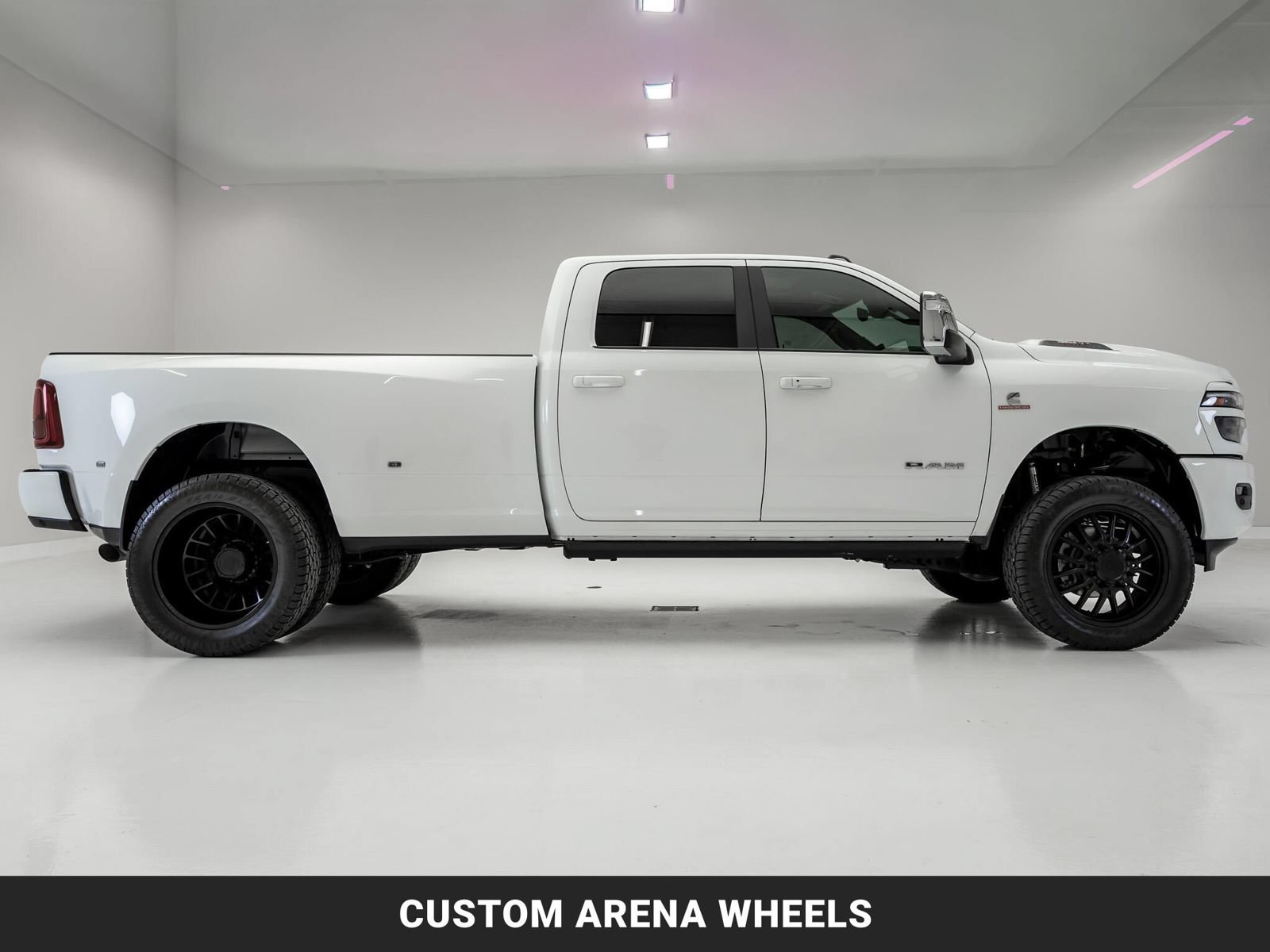 Used 2026 RAM 3500 Laramie AWD/4WD image 10