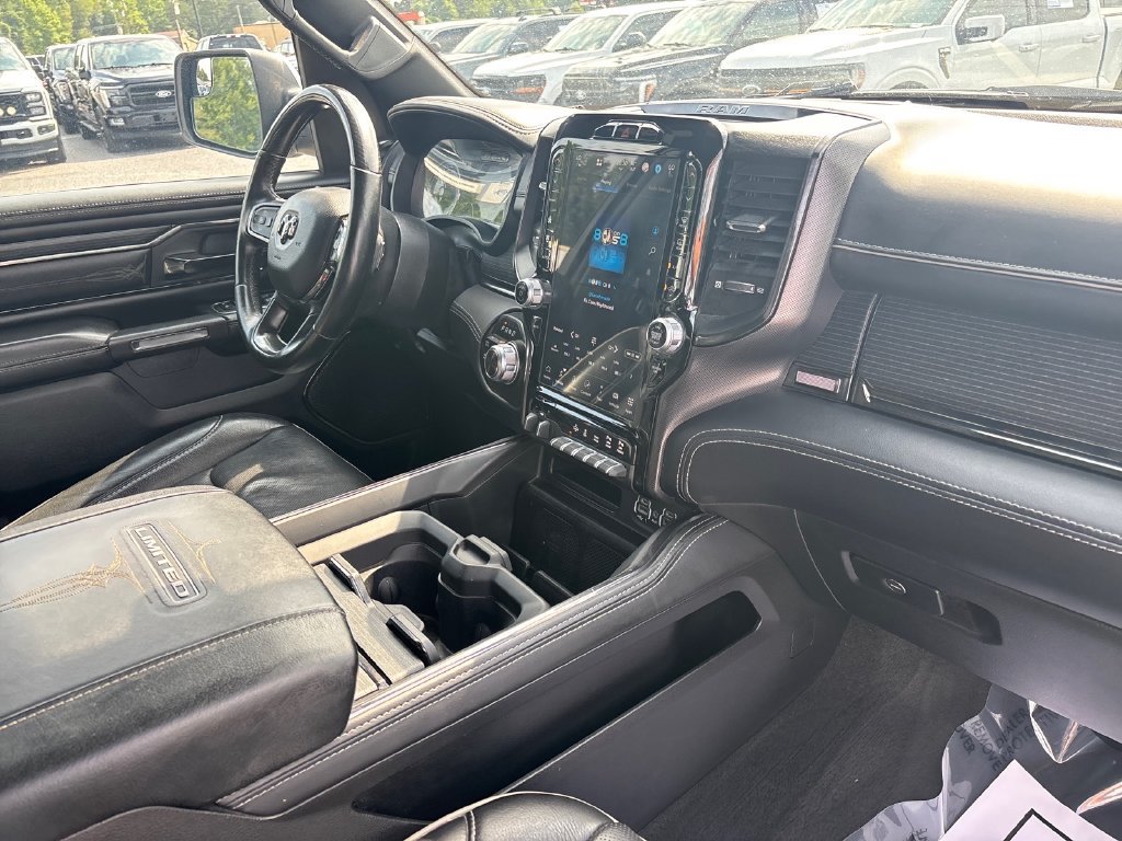 Used 2022 RAM 1500 Limited w/ Body-Colour Bumper Group AWD/4WD image 14