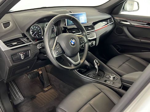 Used 2022 BMW X1 xDrive28i w/ Convenience Package AWD/4WD image 2