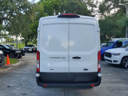 Used 2023 Ford Transit 250 Medium Roof AWD w/ Load Area Protection Package image 5