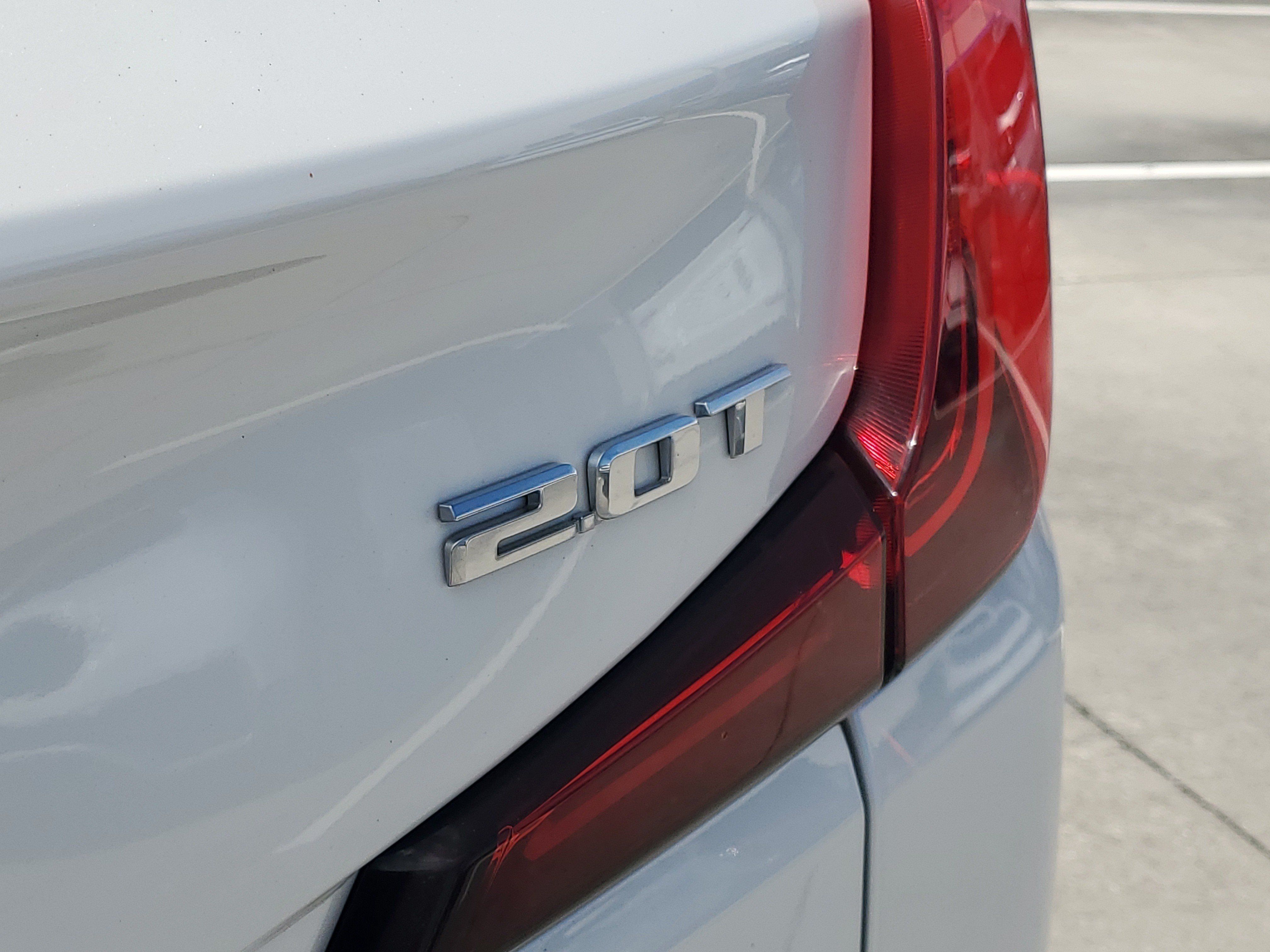 Used 2019 Cadillac XT4 Premium Luxury w/ Driver Awareness Package FWD image 11