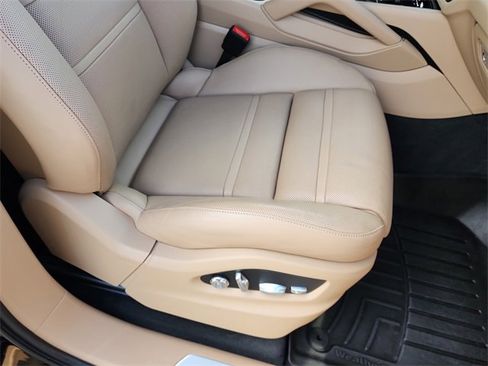 Used 2020 Porsche Cayenne Base image 19