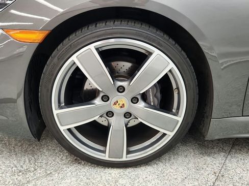 Used 2022 Porsche 718 Boxster RWD image 15