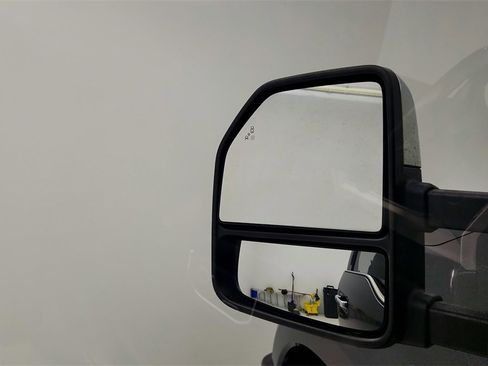 Used 2017 Ford F350 Platinum w/ Platinum Ultimate Package image 19