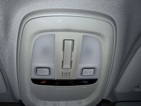 Used 2024 Volvo S60 B5 Plus w/ Climate Package FWD image 25