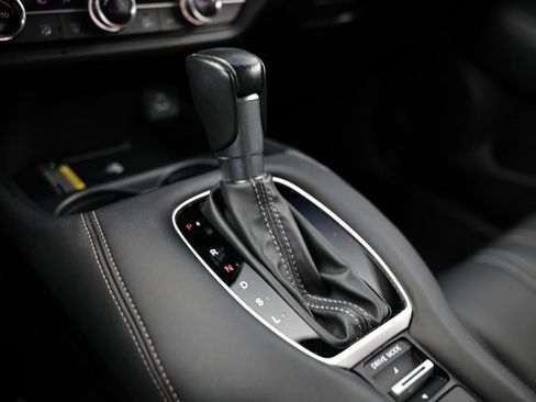 Certified 2024 Honda HR-V EX-L image 38