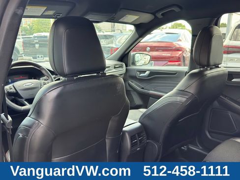Used 2025 Ford Escape ST-Line Select AWD/4WD image 27