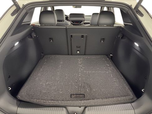 Used 2023 Volkswagen ID.4 Pro S image 13