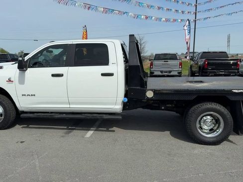 Used 2024 RAM 3500 SLT w/ Quick Order Package 2YG SLT AWD/4WD image 4