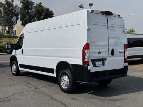 Used 2023 RAM ProMaster 2500 FWD image 9