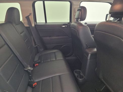 Used 2015 Jeep Patriot High Altitude AWD/4WD image 19