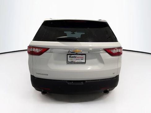 Certified 2018 Chevrolet Traverse LT image 6