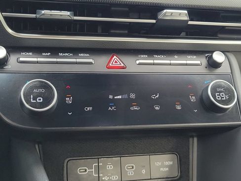 Used 2024 Hyundai Sonata SEL w/ Convenience Package FWD image 18