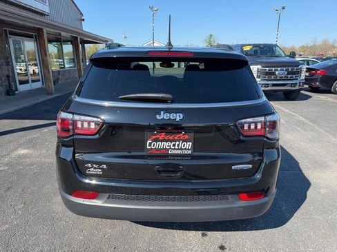Used 2023 Jeep Compass Latitude w/ Convenience Group image 5