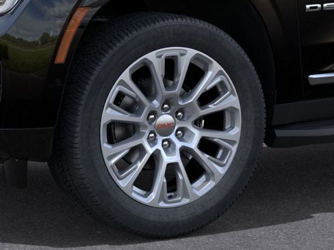 New 2026 GMC Yukon XL Denali image 9