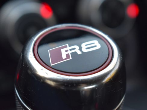 Used 2014 Audi R8 V10 AWD/4WD image 40
