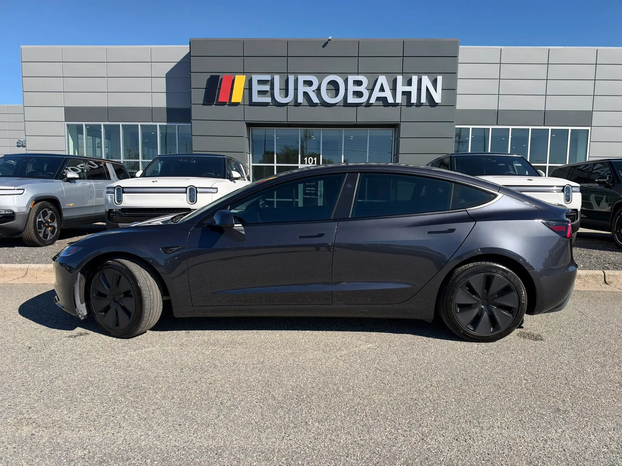 Used 2025 Tesla Model 3 RWD image 2