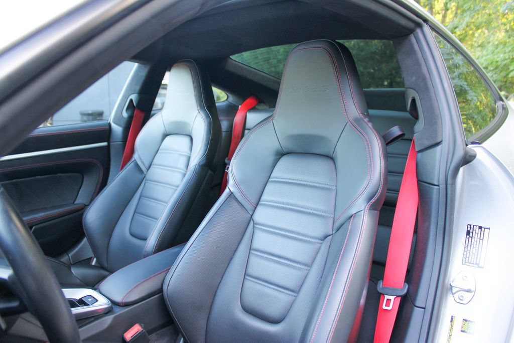 Used 2022 Porsche 911 Turbo S AWD/4WD image 9
