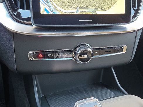 New 2026 Volvo XC90 B6 Ultra image 29