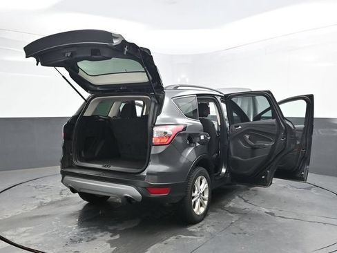 Used 2017 Ford Escape SE w/ Equipment Group 201A AWD/4WD image 51