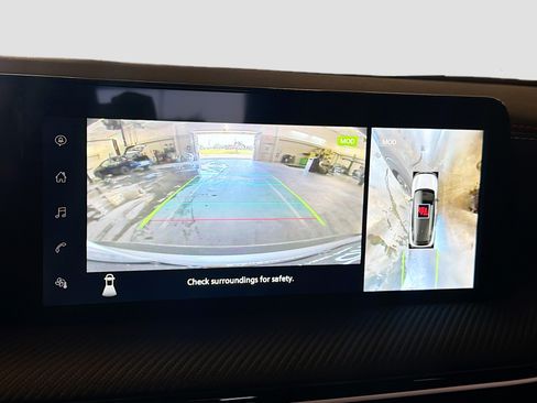 Used 2025 Nissan Kicks SR AWD/4WD image 22