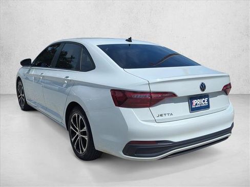Used 2024 Volkswagen Jetta Sport FWD image 6