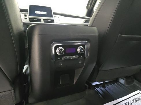 Certified 2022 GMC Yukon XL SLT w/ SLT Luxury Package image 23