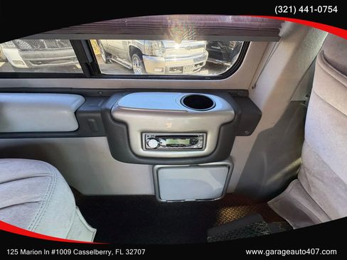 Used 2003 Ford E-150 and Econoline 150 Commercial Van 3D image 36