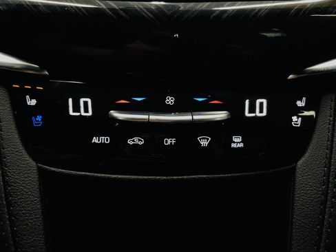 Used 2024 Cadillac XT6 Premium Luxury w/ Technology Package FWD image 61