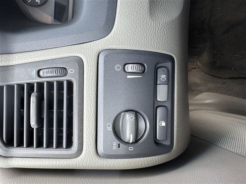 Used 2002 Volvo S60 2.4T image 23