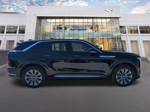 Used 2026 Cadillac Escalade IQ Luxury 1 AWD/4WD image 4