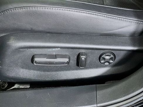 Used 2020 Honda Accord EX-L image 11