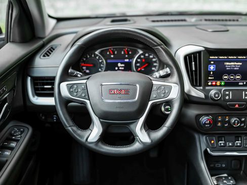 Used 2021 GMC Terrain SLT w/ Infotainment Package II image 26