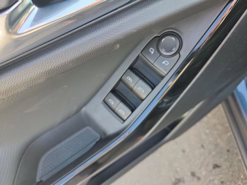 New 2026 Chevrolet Equinox LT w/ Convenience Package II image 24