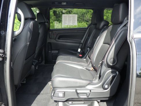 Used 2023 Honda Odyssey Sport image 12