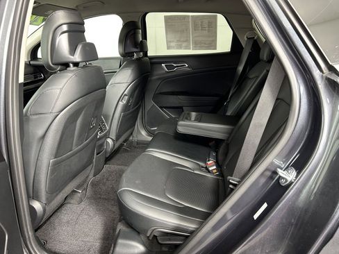 Certified 2024 Kia Sportage EX image 12