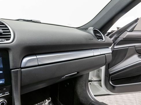 Used 2018 Porsche 718 Cayman image 18