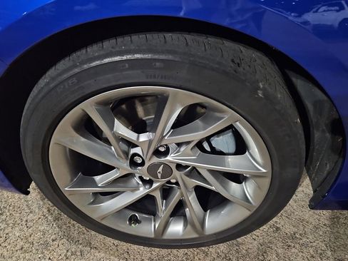 Used 2022 Genesis G70 2.0T image 10