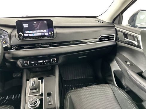 Used 2024 Mitsubishi Outlander ES image 24