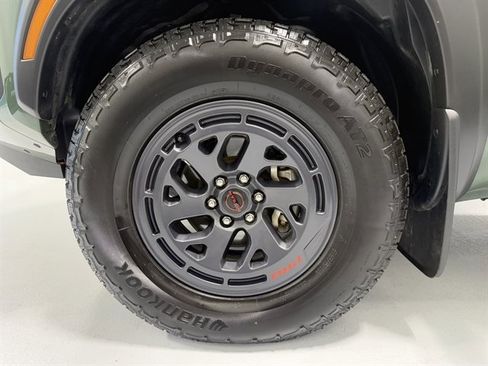 Used 2025 Nissan Frontier PRO-4X image 41