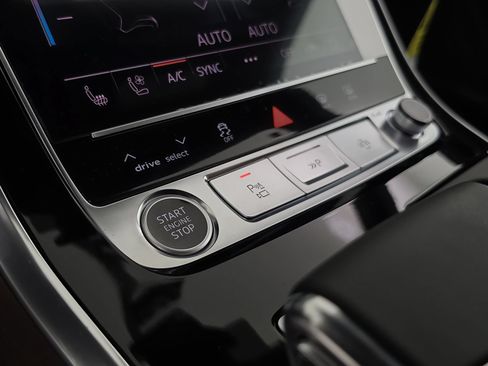 New 2026 Audi Q8 Prestige AWD/4WD image 31
