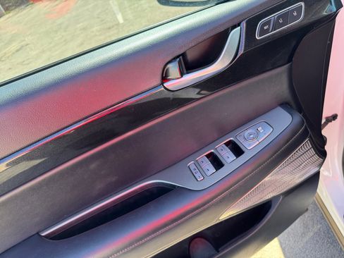 Used 2021 Hyundai Palisade Limited w/ Cargo Package image 11